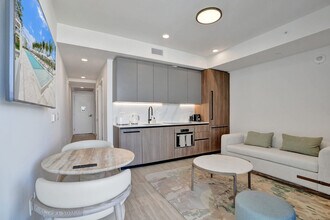 580 72nd St in Miami Beach, FL - Building Photo - Building Photo