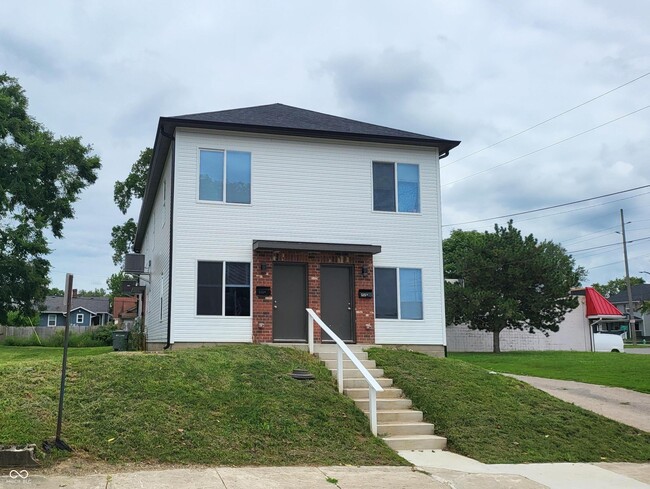 property at 515 N Oxford St