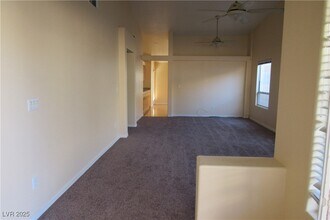 3229 Indian Moon Dr in Las Vegas, NV - Building Photo - Building Photo