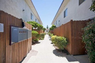 Lemar Gardens in Glendora, CA - Foto de edificio - Building Photo
