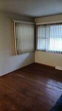 1217 16th St in North Chicago, IL - Building Photo - Building Photo