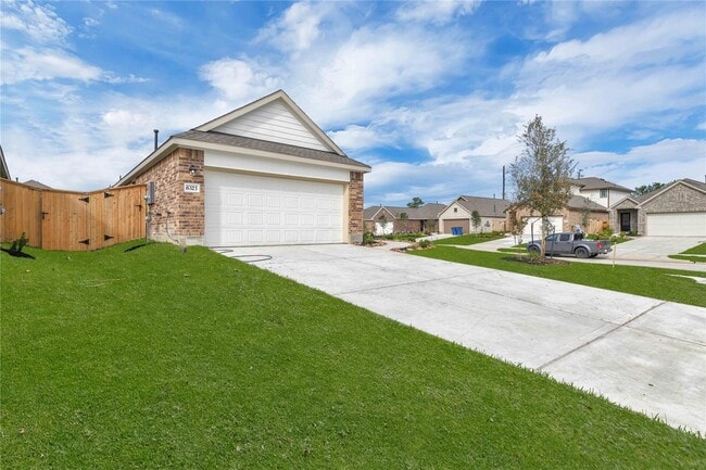 6323 Barrington Clf Trl in Houston, TX - Building Photo - Building Photo