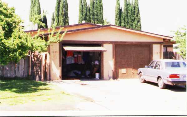 1105-1107 Sonora Ave in Modesto, CA - Building Photo - Building Photo