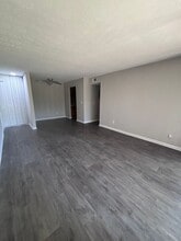 405 Orchard Trace Ln in Charlotte, NC - Building Photo - Building Photo