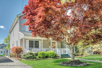 303 Salem Ave in Spring Lake, NJ - Building Photo - Building Photo