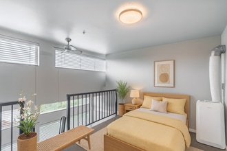 Novo Apartments in Seattle, WA - Foto de edificio - Building Photo