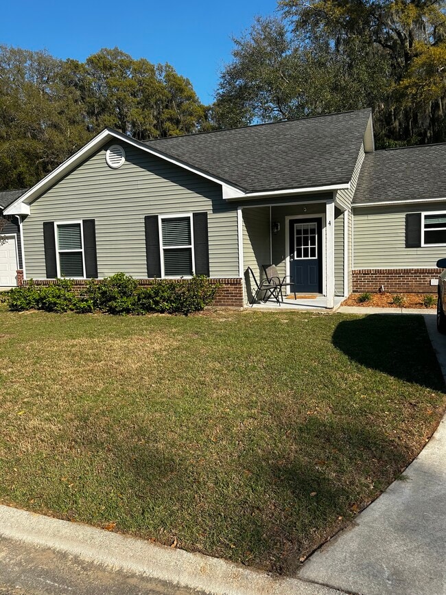 4 Avalon Dr Rentals in Beaufort, SC