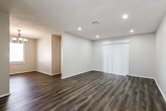 1751 Elbert Acres Ct NE in Winter Haven, FL - Building Photo - Building Photo