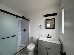 1002 Av. Manana in Roswell, NM - Building Photo - Building Photo