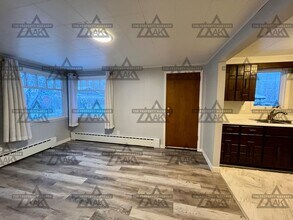 827 15th Ave in Fairbanks, AK - Building Photo - Building Photo