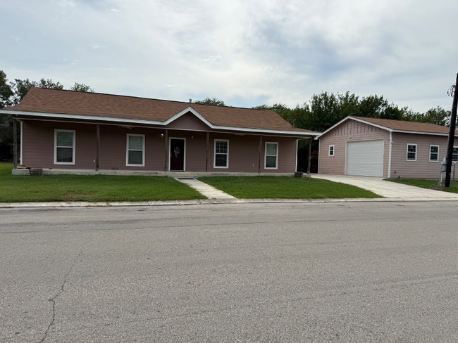 property at 6 Sunflower Cir