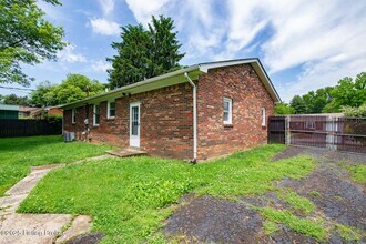 119 E French St in Elizabethtown, KY - Building Photo - Building Photo
