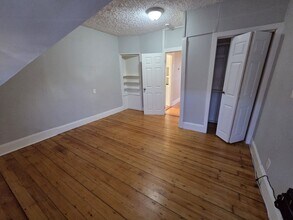 15 Woodbine St in Providence, RI - Building Photo - Building Photo