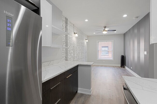 1708 W Juneway Terrace in Chicago, IL - Building Photo - Building Photo