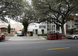 332 Riverdale Dr in Glendale, CA - Foto de edificio - Building Photo