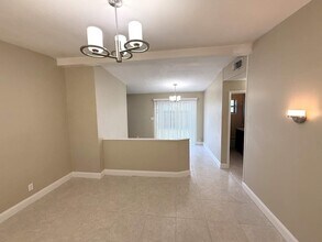 5765 Nottingham Rd in West Palm Beach, FL - Building Photo - Building Photo