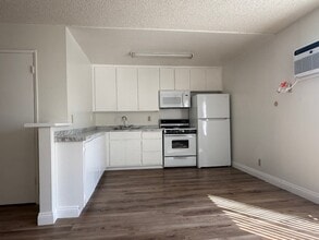 Park Terrace Apartments in Los Angeles, CA - Building Photo - Building Photo