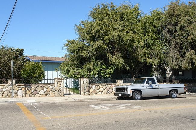 743 W Kamala St in Oxnard, CA - Building Photo - Building Photo