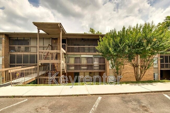 530 Berlin Dr in Knoxville, TN - Building Photo - Building Photo