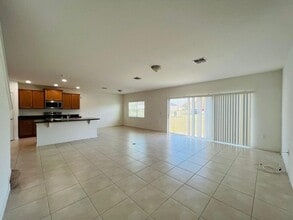 3836 Shoreside Dr in Kissimmee, FL - Building Photo - Building Photo