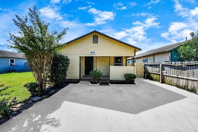 3804 Lila St in Houston, TX - Building Photo - Building Photo