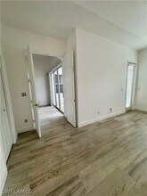 400 Harvard Ct in Naples, FL - Building Photo - Building Photo