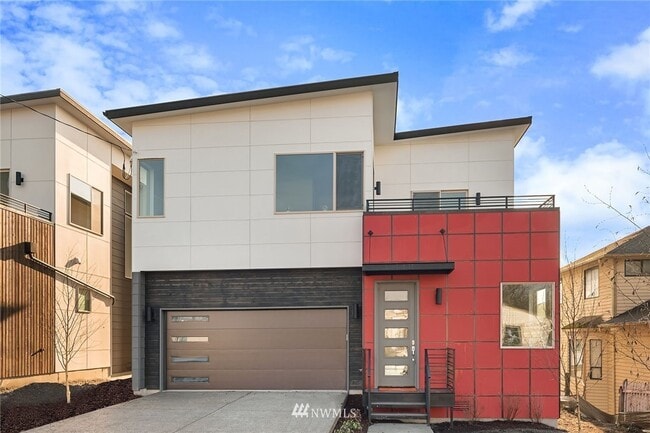 property at 2105 S Orcas St