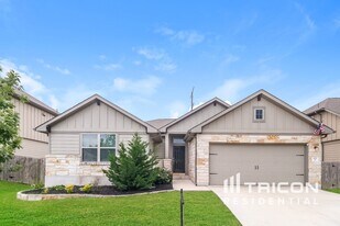 123 Finley St in Hutto, TX - Building Photo