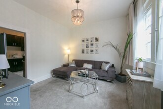 809 Broadway St in Indianapolis, IN - Building Photo - Building Photo