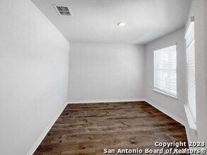 13611 Boothe Grv in San Antonio, TX - Building Photo - Building Photo