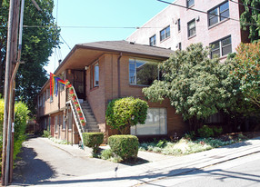 911 1st Ave W Apartamentos