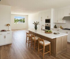 2533 Thyme Wy in Carlsbad, CA - Building Photo