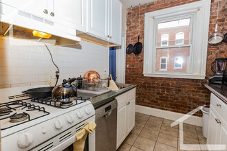32 Park Vale Ave, Unit 7 in Boston, MA - Building Photo - Building Photo