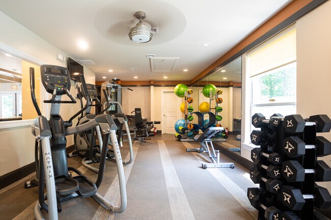 Hanover Crossing in Mechanicsville, VA - Foto de edificio - Interior Photo