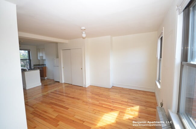 39 Beacon St in Chelsea, MA - Foto de edificio - Building Photo