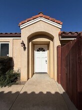 2422 Acacia St in Santa Maria, CA - Building Photo - Building Photo