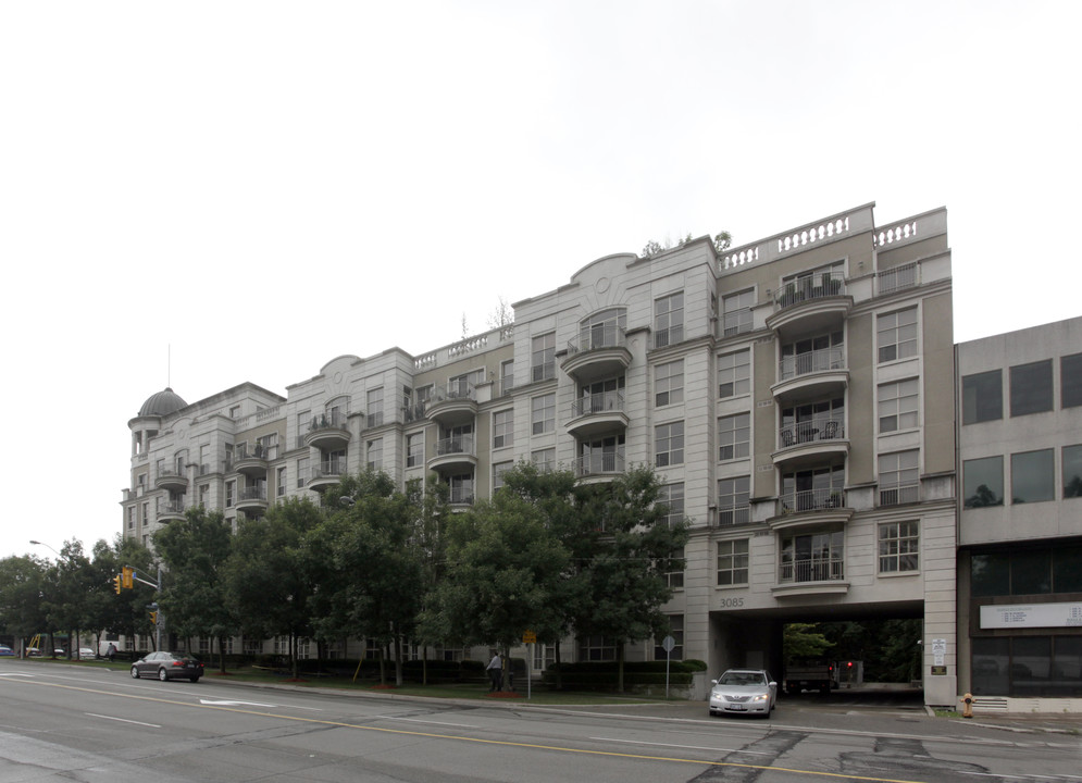 The Montgomery in Toronto, ON - Building Photo
