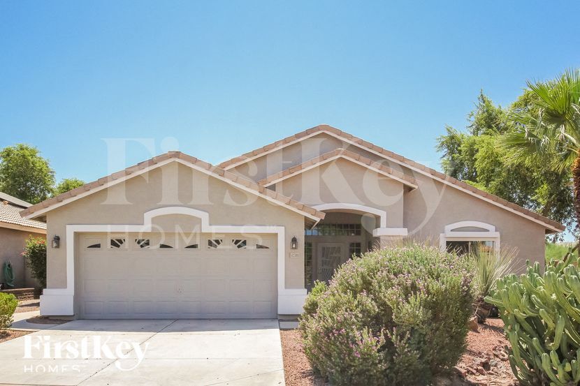 12393 W Hopi St in Avondale, AZ - Building Photo