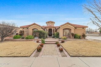 724 Scott Ln in El Paso, TX - Building Photo - Building Photo