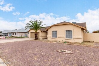 8802 W Townley Ave in Peoria, AZ - Building Photo - Building Photo