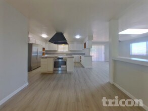 3310 Heights Dr in Reno, NV - Building Photo - Building Photo