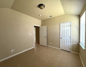 1304 Cavalry Ln, Unit A in Killeen, TX - Foto de edificio - Building Photo