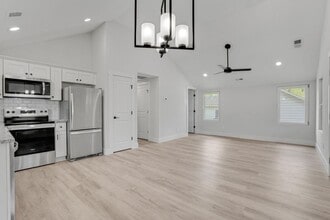 1128 Rosehill Dr in Lincolnton, NC - Building Photo - Building Photo