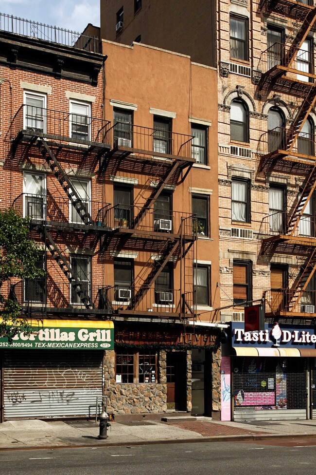 575 Second Ave in New York, NY - Building Photo - Building Photo
