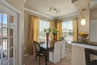 The Palms at Briarwood in Midland, TX - Foto de edificio - Building Photo