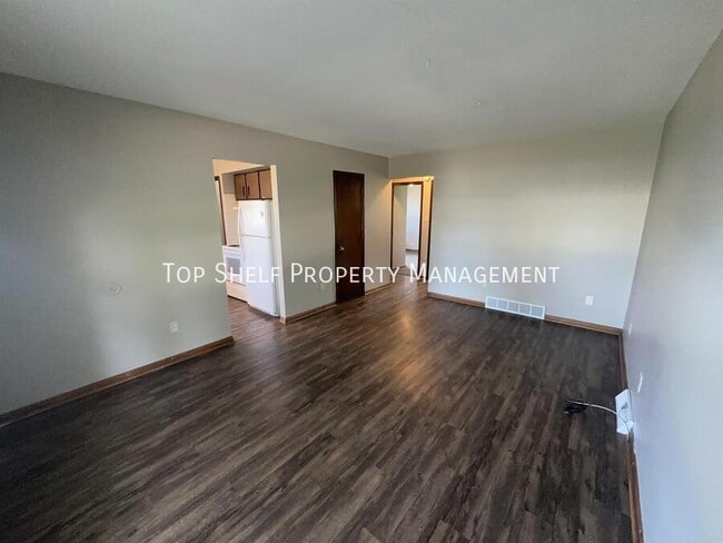 4323 67th St in Urbandale, IA - Building Photo - Building Photo