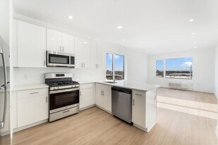 3309 Liberty Ave in North Bergen, NJ - Building Photo