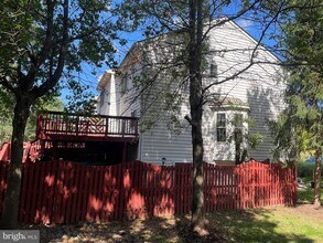 3996 Royal Lytham Dr in Fairfax, VA - Building Photo - Building Photo