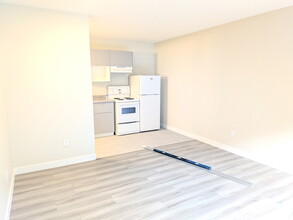 5662 Vedder Rd in Chilliwack, BC - Building Photo - Building Photo
