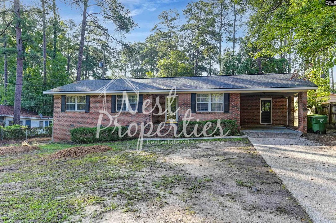 1876 Woodsboro Dr in Columbia, SC - Building Photo